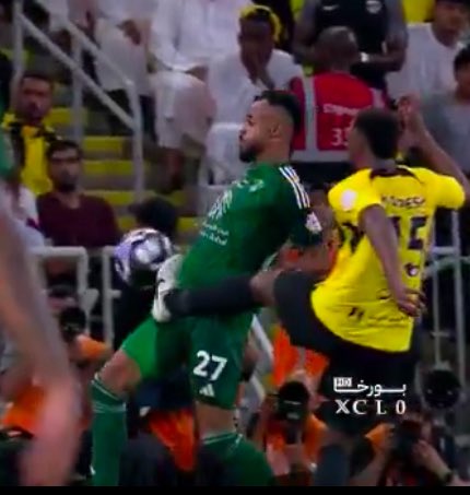 الاتحادي يقول الدوري مسيّر للاهلي

على اساس انت جايب الدوري بعرق جبينك