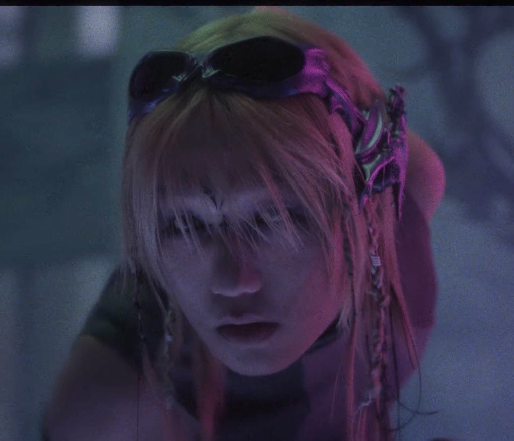 she’s so crazy bro omg 😭