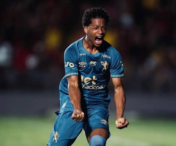 walfridofreire's tweet photo. 🦁🚨 APURAÇÃO LDSTV🎙️

@sportrecife NÃO IRÁ NEGOCIAR ZÉ LUCAS COM O BOTAFOGO!

Não haverá negócio entre o clube pernambucano e o time carioca, isso é assunto encerrado para o clube da Ilha do Retiro!

Acompanhe a LDSTV no YouTube e saiba tudo sobre o Sport Club do Recife! https://t.co/p4nrgrhz39