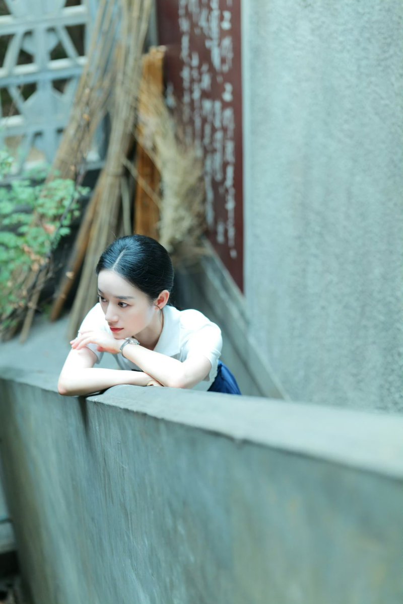 dramapotatoe's tweet photo. #GuoXiaoting and her studio share new snaps

More - https://t.co/VXuSjZvTW6 https://t.co/ln2jENrJAp