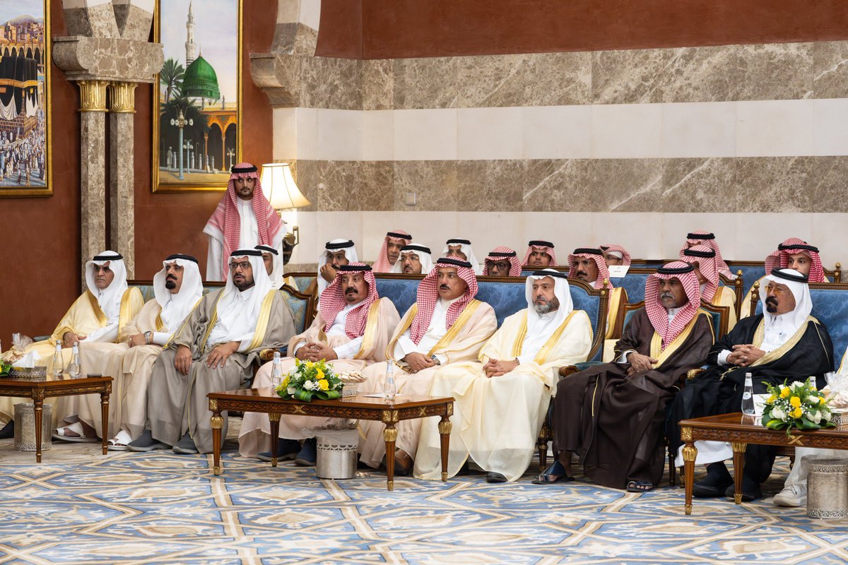 برعاية مستشار خادم الحرمين الشريفين
أمير منطقة مكة المكرمة صاحب السمو الملكي الأمير #خالد_الفيصل -يحفظه الله-

شهد نائبه صاحب السمو الملكي الأمير
#سعود_بن_مشعل_بن_عبدالعزيز
حفل إمارة المنطقة بذكرى #يوم_التأسيس

بحضور شيخ شمل الأشراف ذوي عمرو 
الشيخ الشريف علي بن ضيف الله العمري