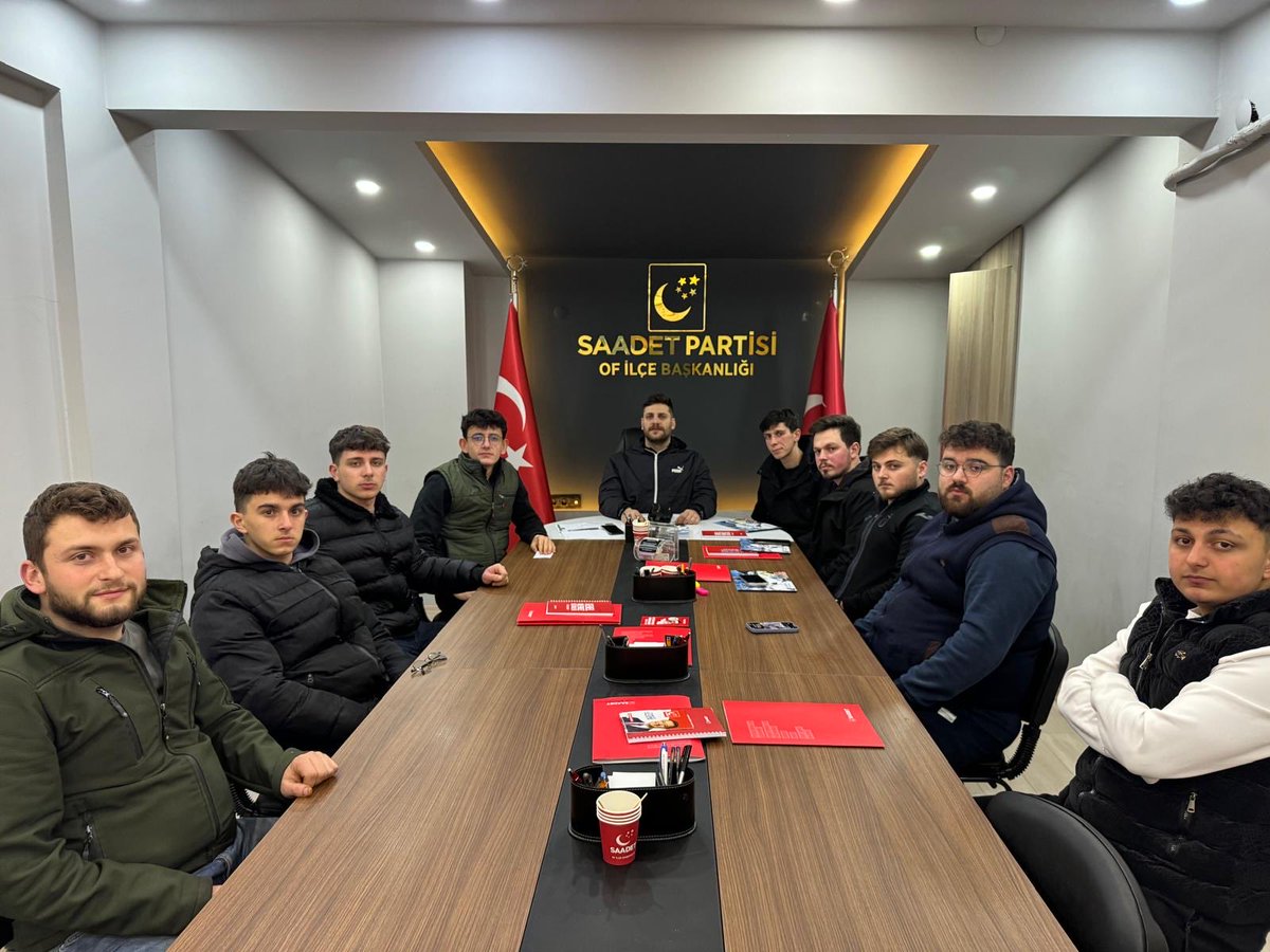 Haftalık yönetim kurulu toplantımız İlçe Gençlik Kolları Başkanımız Mahmut Cevahir başkanlığında icra edildi.

<a href="/MahmutCevahir61/">Mahmut CEVAHİR</a>