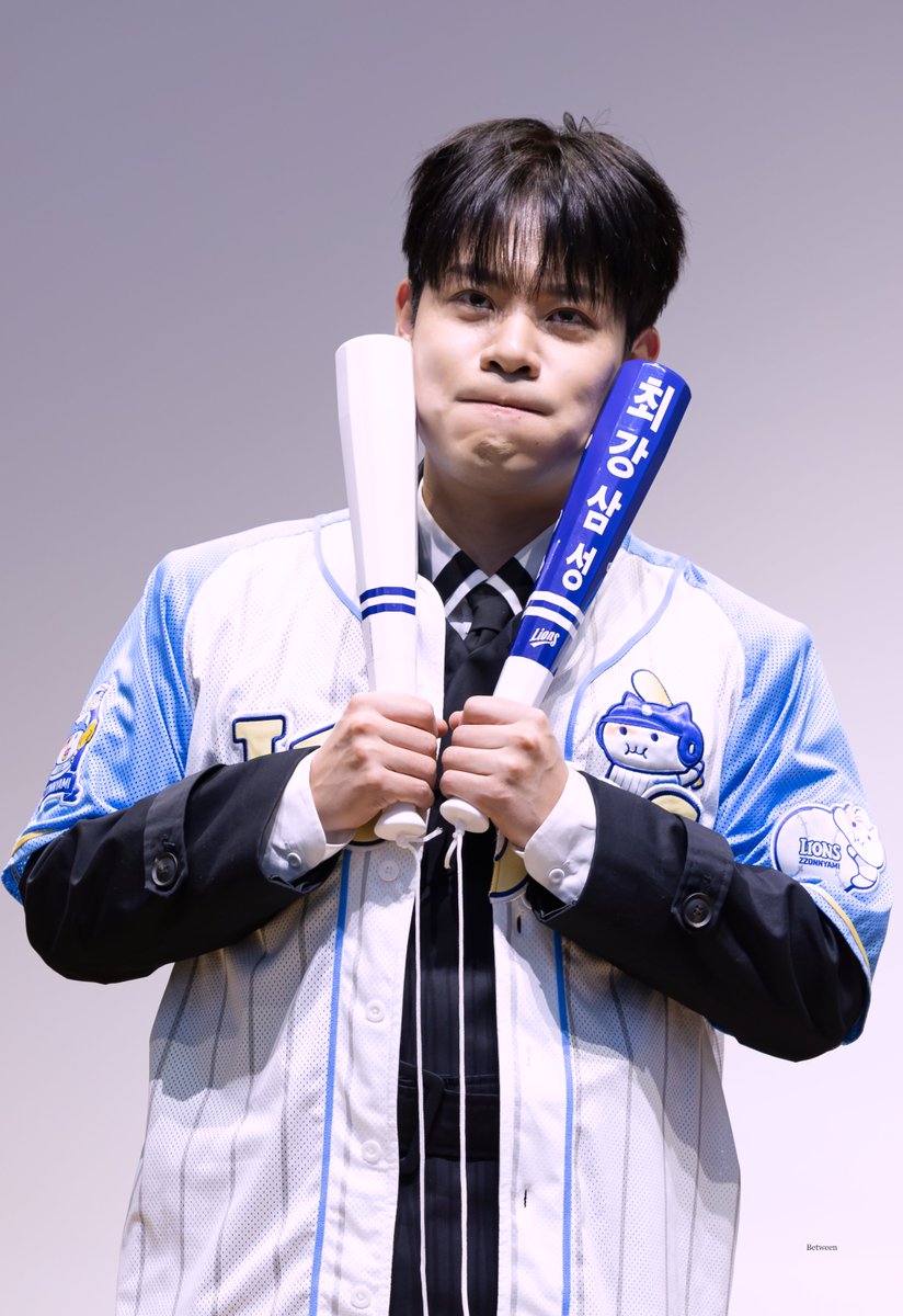 20260201 미니 3집 [ALIVE] 발매 기념 팬사인회_제이제이뮤즈  
#라포엠 #LAPOEM #유채훈 #YouChaehoon