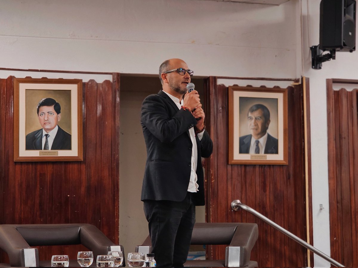 jotalloretv's tweet photo. Acompañamos la Asamblea por los Páramos y el #Agua junto a sistemas de riego y colectivos del #Azuay. Sostenemos una posición firme y crítica sobre la #LeyMinera que se tramita en la @AsambleaEcuador. ¡La defensa de nuestras fuentes hídricas es innegociable! 🧵👇 https://t.co/4s7r0ZMEcU