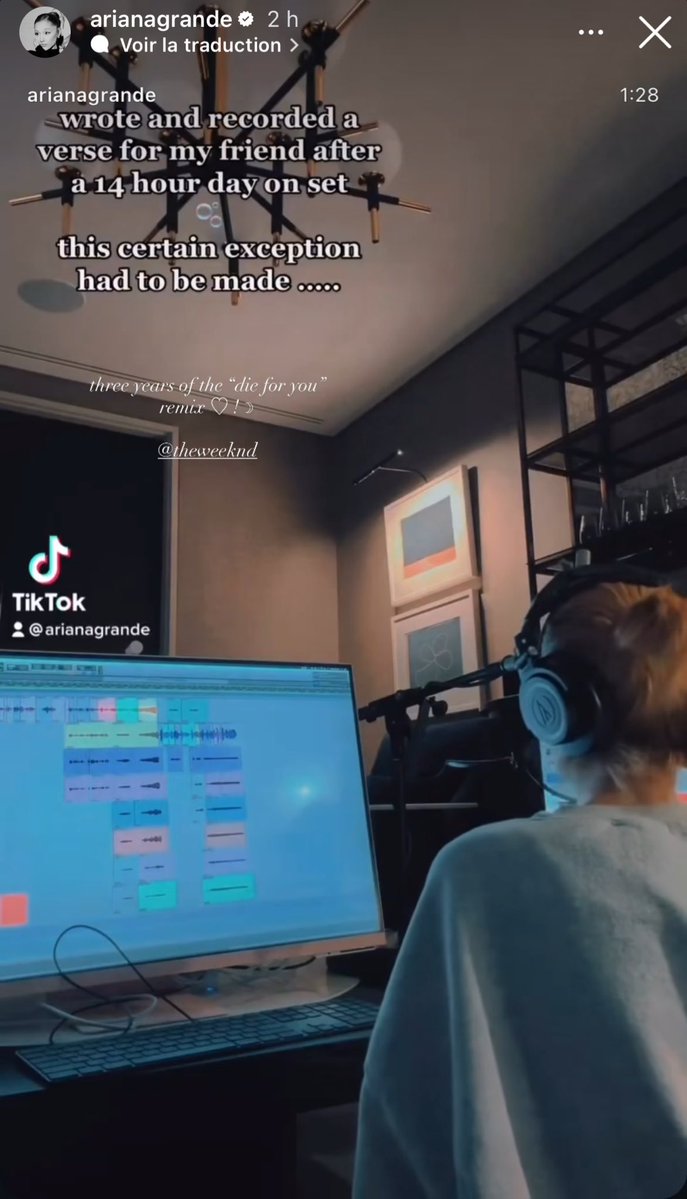 Ariana Grande via storie Instagram :

«  three years of the « die for you remix ♡ ! »