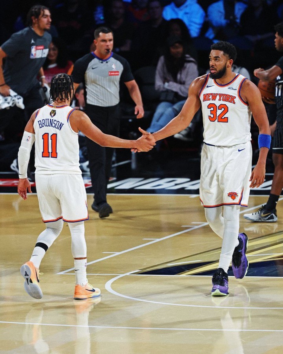 EAST SHOWDOWN: The Eastern Conference No. 3 New York Knicks visit the East No. 4 Cleveland Cavaliers tonight at 7:30pm/et on Peacock. New York enters the third and final regular-season matchup one game ahead of Cleveland in the standings. The teams meet for the first time since