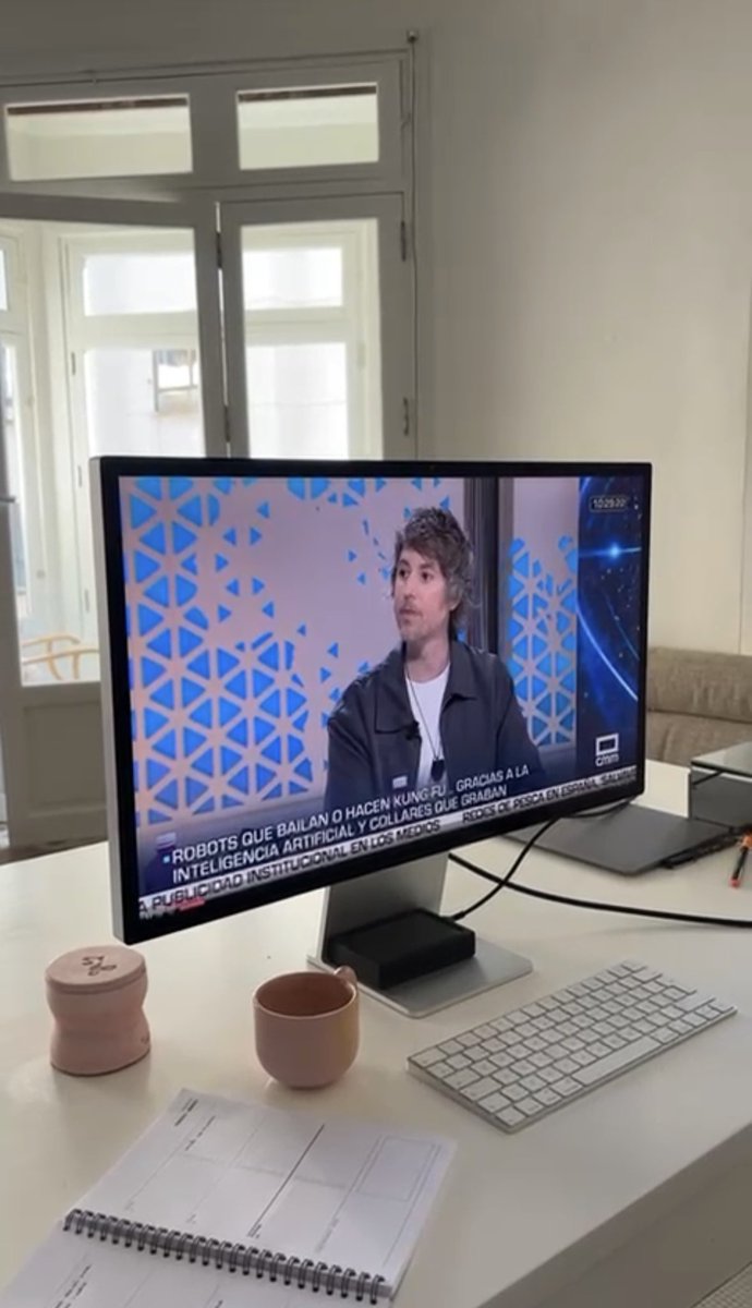 Hoy tocaba ir a la TV a seguir hablando de IA, Humanos Aumentados y clones digitales