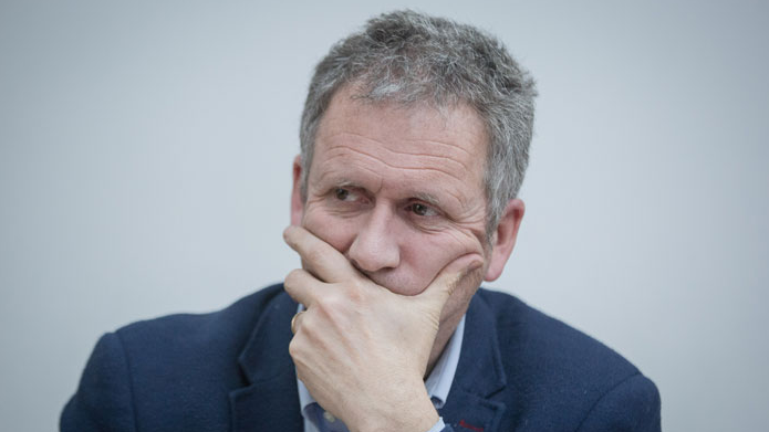 🔹Juan Carlos Muñoz tiene que renunciar e irse por la puerta chica.

Al país no se le miente.