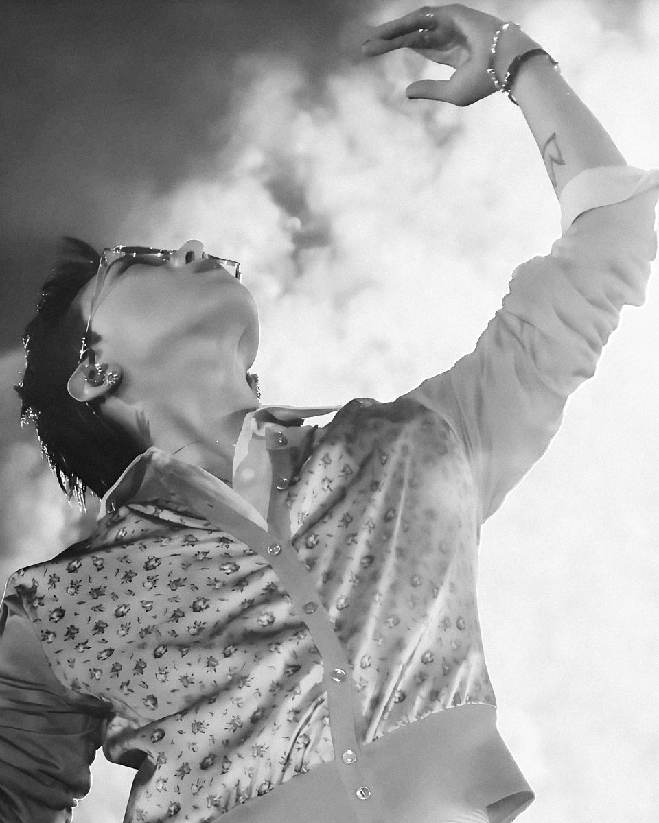 4NOLOGUE tweet media