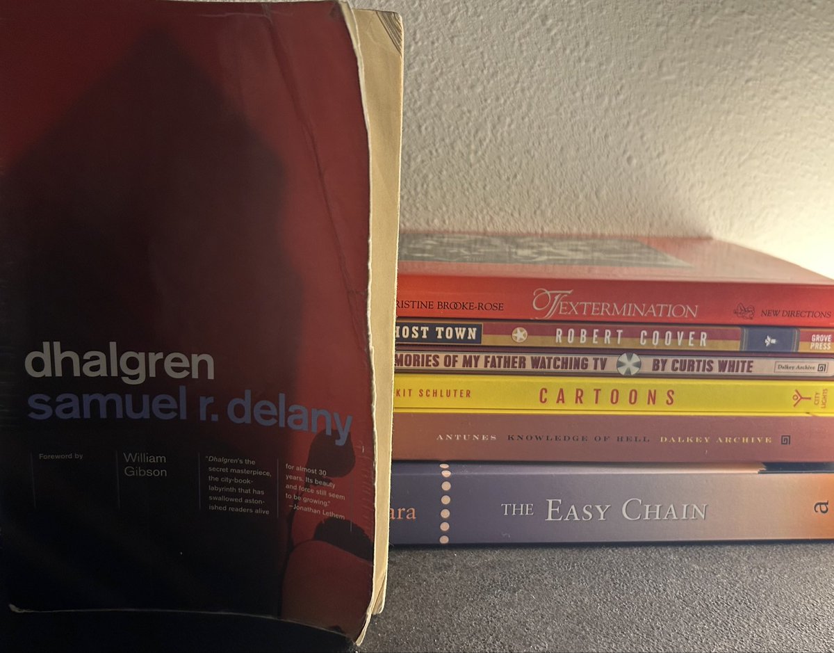 thenextpage22's tweet photo. #Dhalgren
#SamuelRDelany
“when they got the first astronauts to the moon…you looked up and saw the moon in the sky instead of on television…I realized that for the last fifty thousand science-fiction novels it had still been just a light hanging up there…now it was…a place." https://t.co/nqKvopTnUc