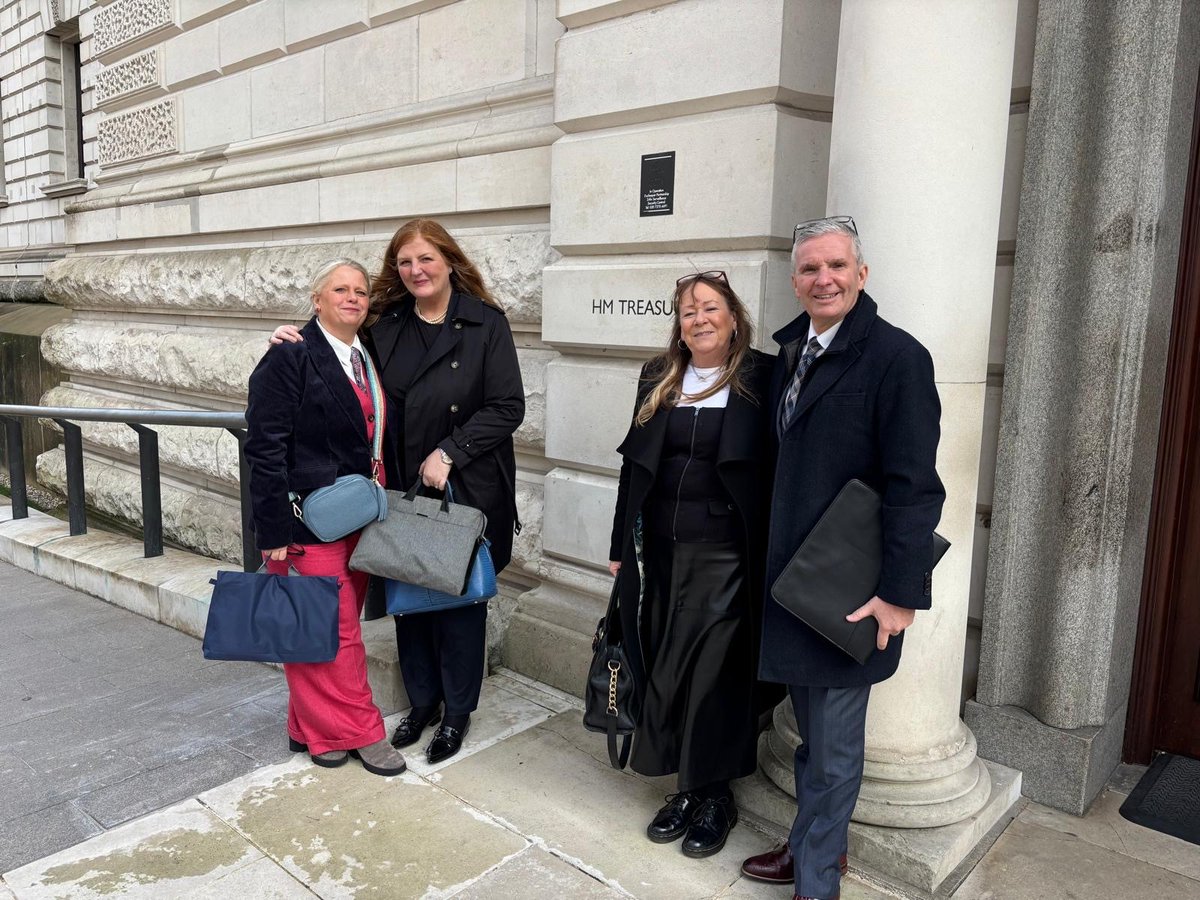 1st Class Credit Union tweet media