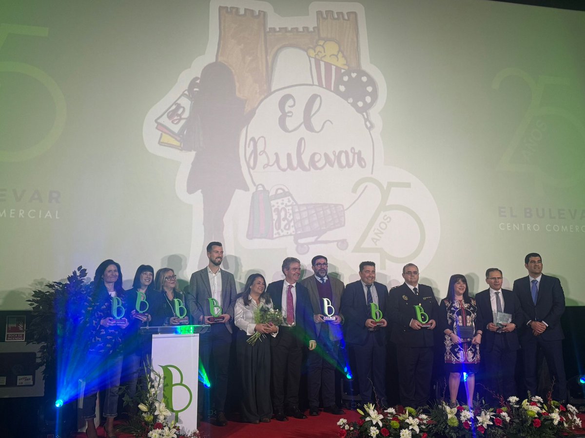 El Bulevar Ávila tweet media