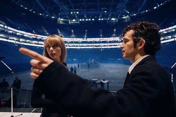 👩‍⚖️ tweet media