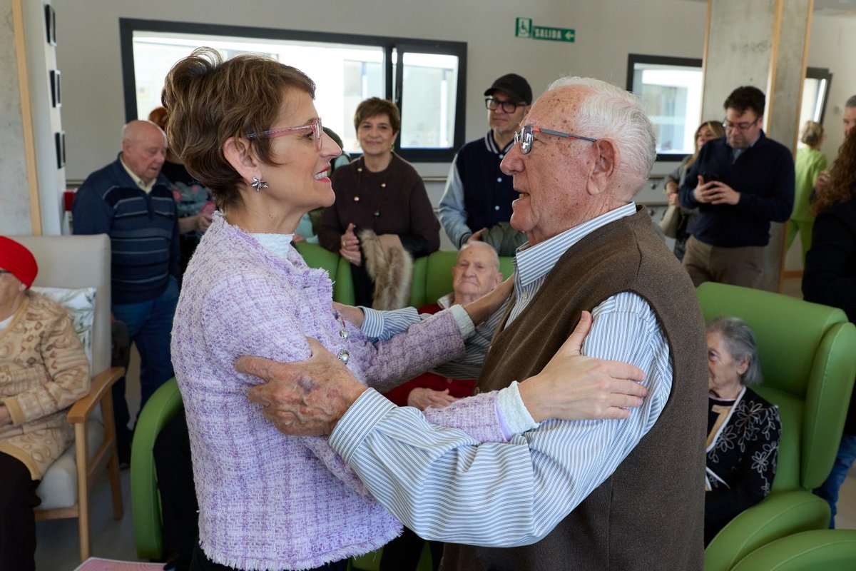 Inauguramos el Centro de Día de Murchante, un servicio fundamental para una sociedad con una de las mayores esperanzas de vida del mundo.

Seguimos reforzando los servicios públicos para atender a nuestra población mayor: en solo tres años hemos duplicado las plazas.
