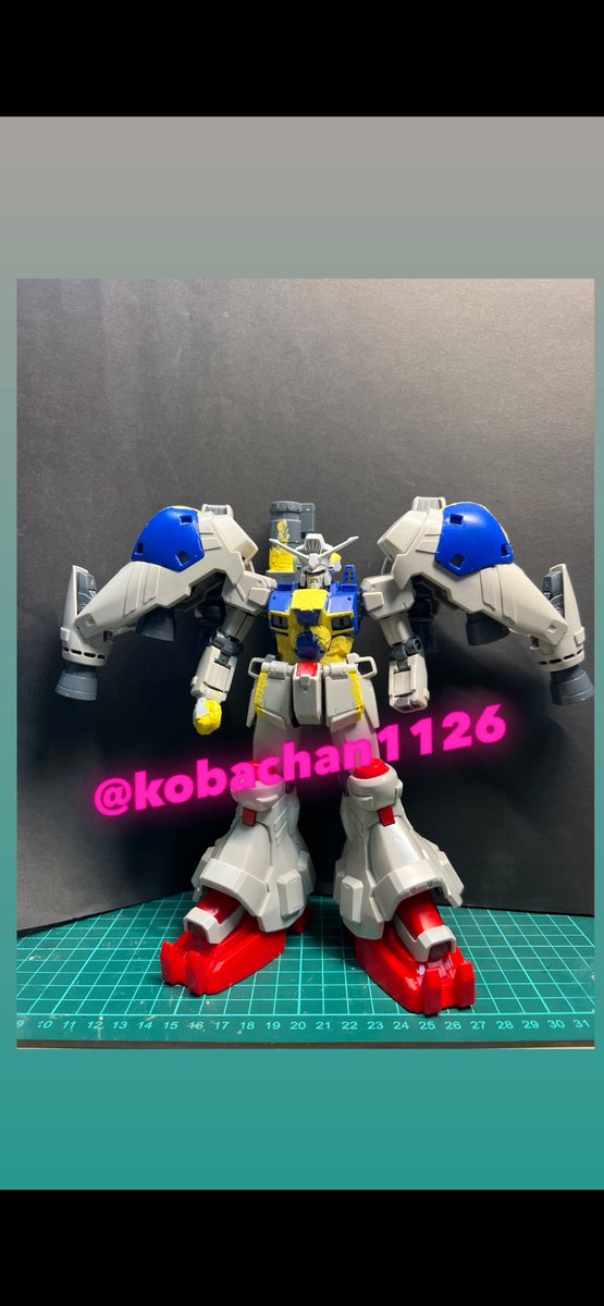 kobachan1000rr's tweet photo. 途中経過です、
腰周りのクリアランス処理
アトミックバズーカ基礎部の7mm延長で
スコープとの位置が◎
どんな感じか仮組みしたくなるよねw
太ももと足の縮小化とか俺に出来るかな…
握り拳はポリパテで作ってみようかなと
分かる人には分かるカッコ良さ！

#ガンプラ
#GP02A https://t.co/oeKUyY5z2v
