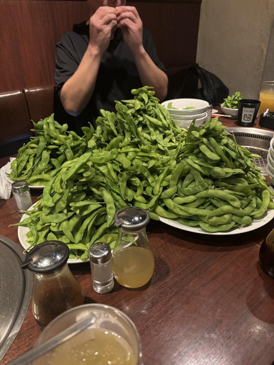menmashi_boy's tweet photo. 牛角の焼肉酒場セット "無限"枝豆 https://t.co/h6D7xoZe35