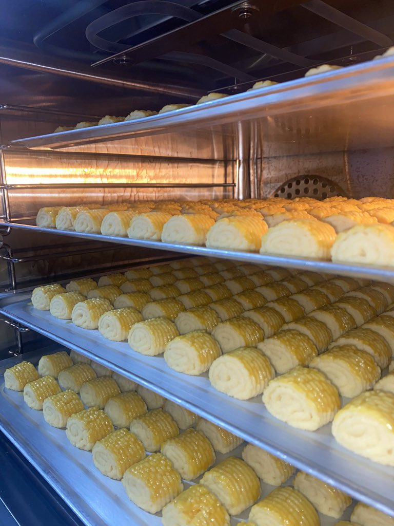 kuntumss's tweet photo. koranggg jangan lupa last i close order on 1 March tauuu! ada lagi berapa hari je nak join before raya 🥳 https://t.co/IH6FAVvpW9