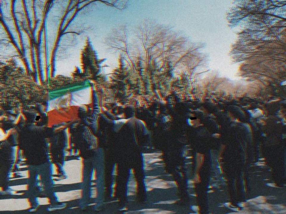 What is happening at Iranian universities is a warning sign.
When students are arrested for protesting, the future of a society is under attack

‼️ریتوییت اجباری‼️

#FreeIranStudents
#StudentsRights
#IranMassacre