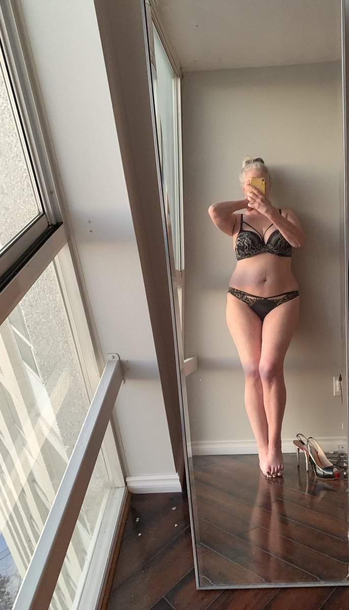 Christina🇨🇦 tweet media