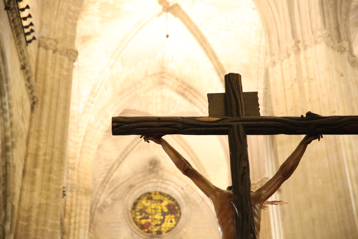 Archisevilla1's tweet photo. GALERÍA 📸 #viacrucis de las Hermandades de Sevilla @ElConsejoSev 📷@Alejandrocp99 ▶️ https://t.co/Bibi1OTwcB https://t.co/E32ZTY8UhJ