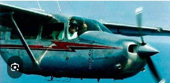 🇨🇺 El 24 de febrero de 1996: Cuba derriba dos avionetas de la organización contrarrevolucionaria Hermanos al Rescate, lo que toma como pretexto el Presidente Clinton para suscribir la Ley Helms-Burton.
# CubaViveEnSuHistoria # MatancerosEnVictoria #CubaEstáFirme