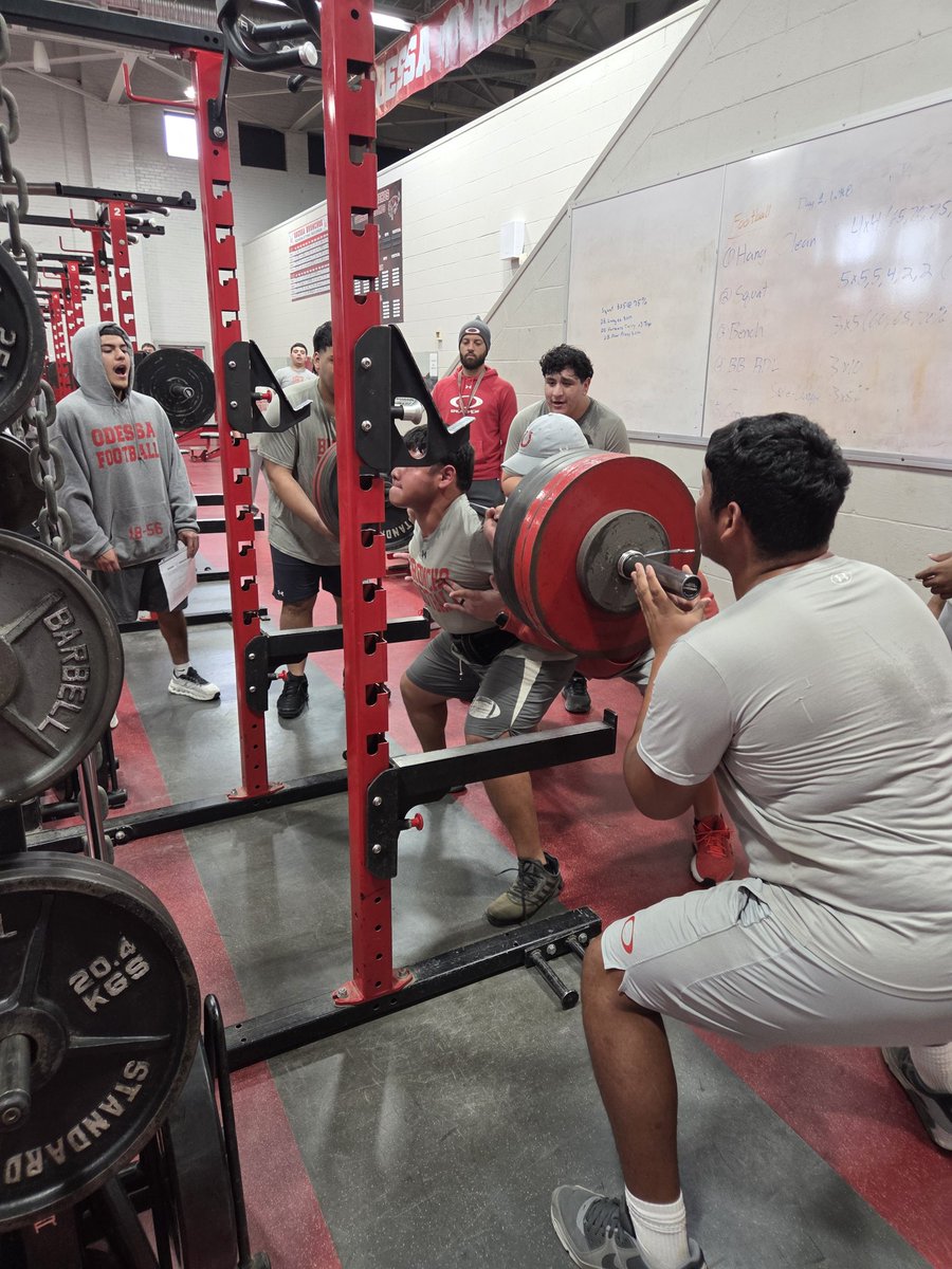 Coach Hartman tweet media