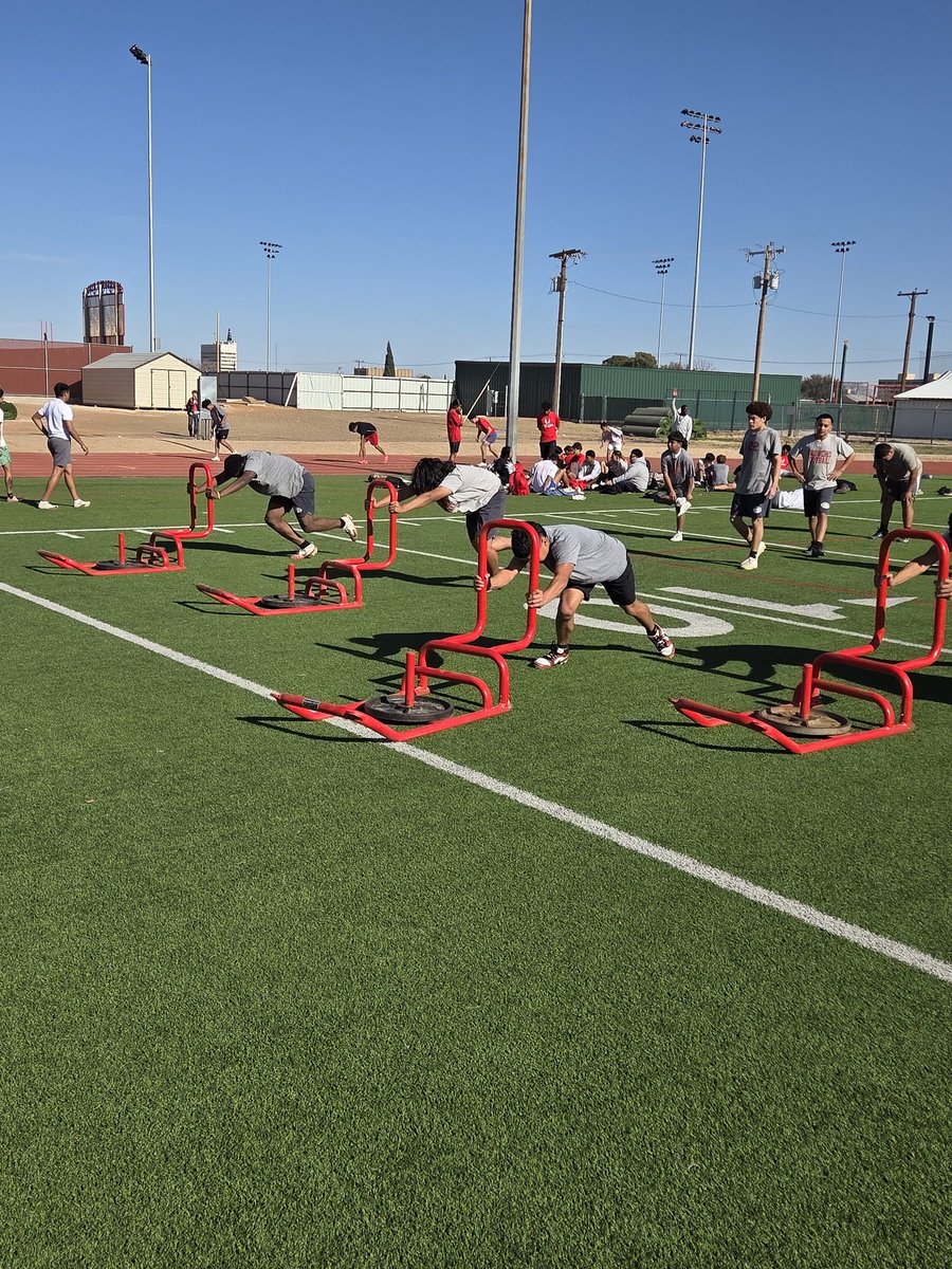 Coach Hartman tweet media