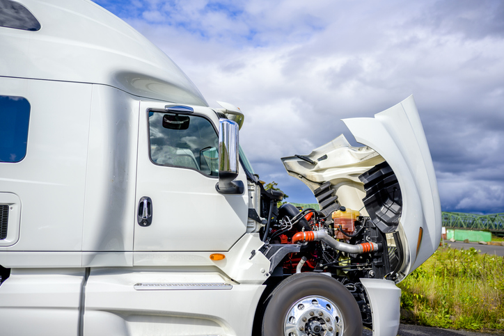 cosasdemotor's tweet photo. La asistencia en carretera de vehículos industriales exige especialización, experiencia y equipamiento adecuado. No hay margen para la improvisación.

👉https://t.co/MHIVFS6bFg

#Transporte #Logística #VehículoIndustrial #AsistenciaEnCarretera https://t.co/l84neEniE5