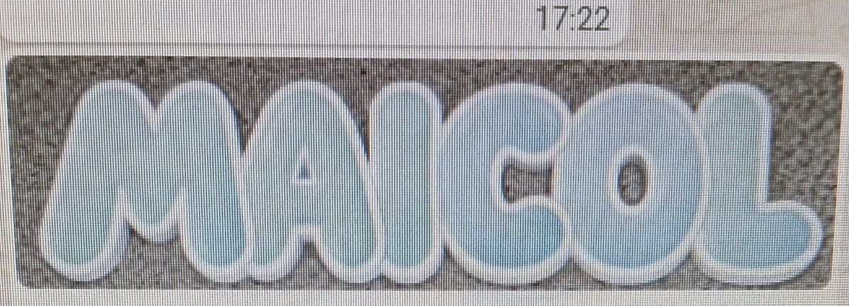 Tarjetitas de cumpleaños que llegan a la imprenta.
La gente se ponía de nickname MAICOL en twitter 2008 con una foto de Jackson con una pija en la boca, cosas así