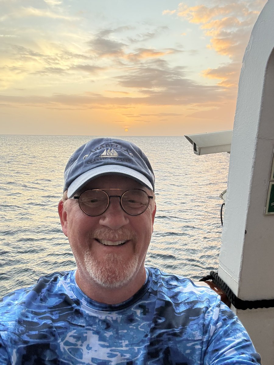drewjfreeman's tweet photo. Caribbean Sea Sunset Feb 2026 https://t.co/OUiwjafQBz