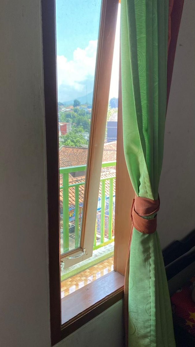 Unpadfess tweet media