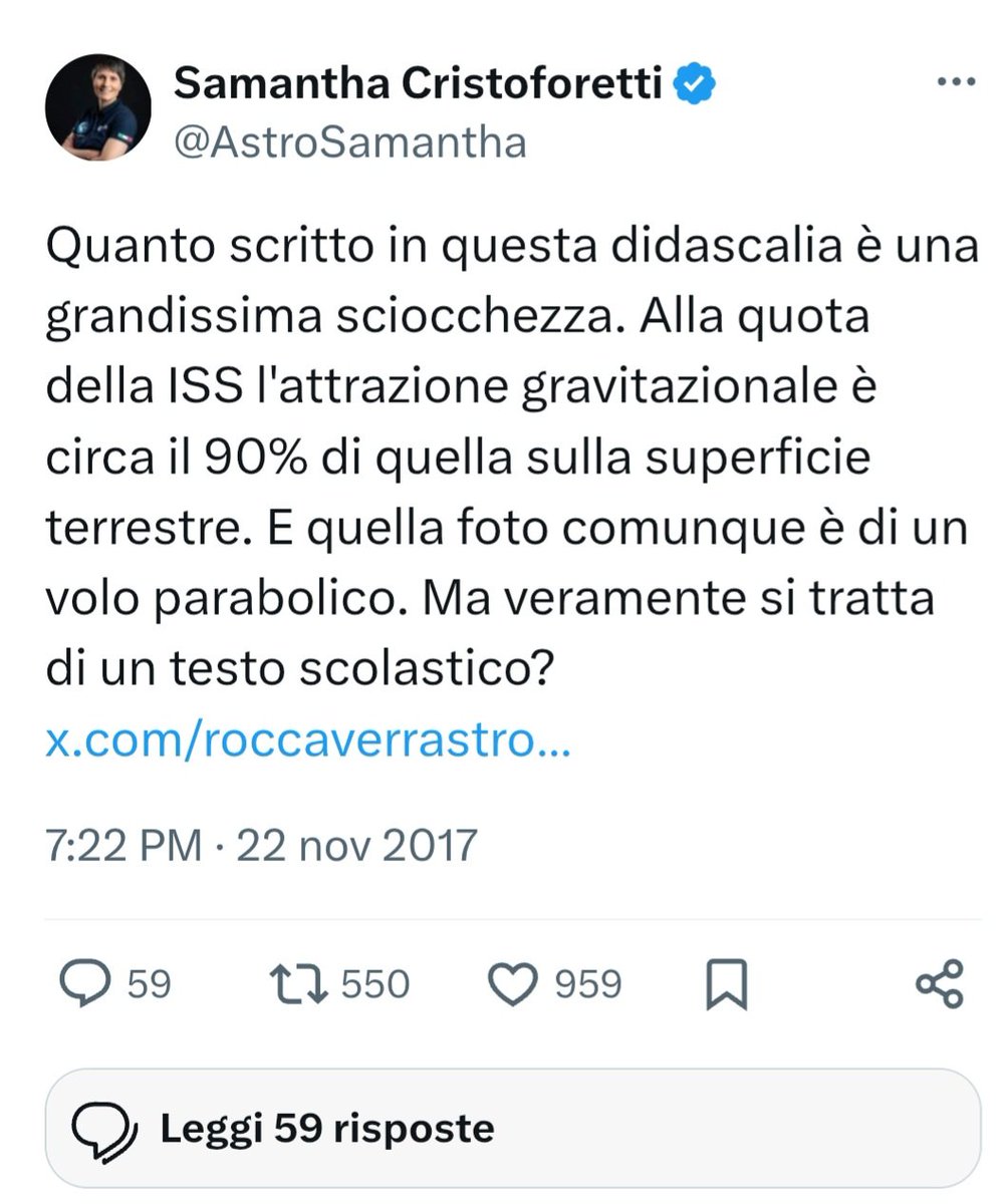 lorenzopoderi's tweet photo. @a_a_f_t A me è tornato in mente questo tweet! Quando Sam corresse pure un testo scolastico! https://t.co/mj6rsP2OW3