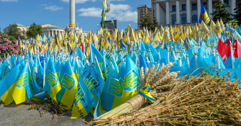 ukrlessons's tweet photo. 24 лютого. February 24. One of the most painful dates in modern Ukrainian history 💔

🖇 To mark this day, we’ve gathered 15 key Ukrainian wartime words in a new article — each explained with context, related terms, and audio:
https://t.co/E88vSotUJS https://t.co/CpiOnWlpyC