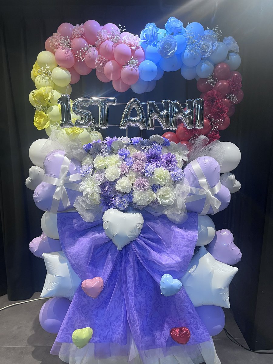 runa__mikage's tweet photo. すいーつないと♡ぷれしゃすぱーてぃー
周年ワンマンがあると聞きつけひっそりと見に行ってきました🎪♡ 新曲かわいい新衣装かわいいなんだこれなんだこれ…と終始頭抱えてた
根っからのオタクだからとんでもなく楽しくて永遠にニマニマ😽
まさしくGODアイドルさんでした✨︎´- https://t.co/ZWLCLuIfTW