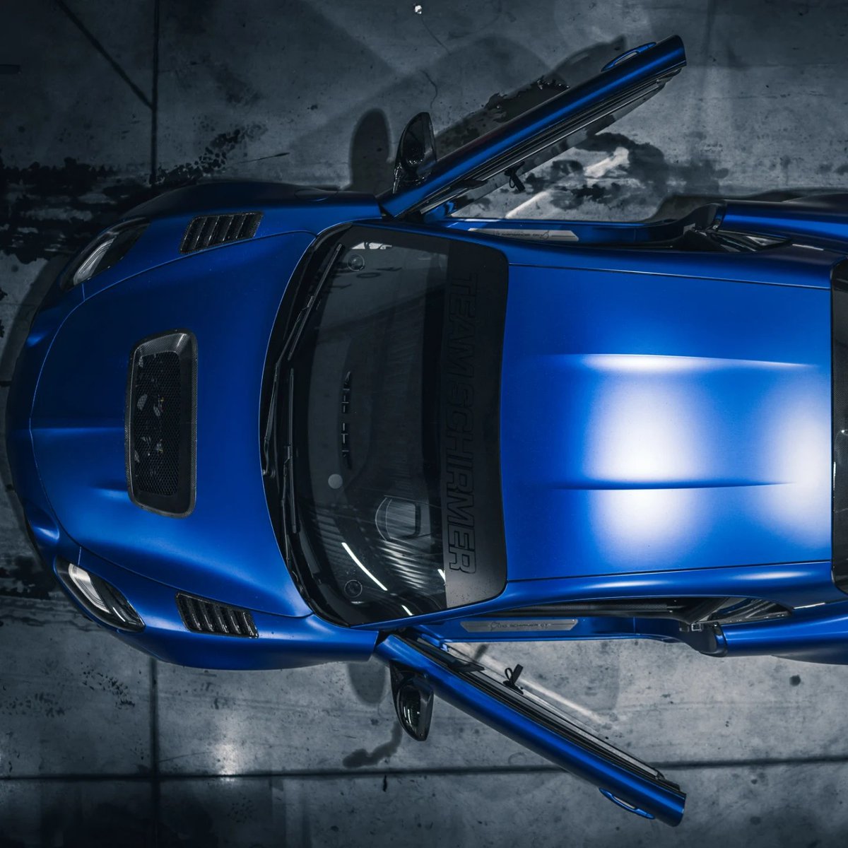 recaroauto's tweet photo. Meet the Alpine Schirmer GT: A 330hp NΓΌrburgring monster (7:10 min) weighing just 1,100kg! πͺοΈTo handle the G-forces, itβs equipped with the RECARO Podiumβthe ultimate carbon shell for track & street. π
πΈ: @spiritof_racing
#RECAROAutomotive #RECAROPodium #AlpineA110 #SchirmerGT https://t.co/ebrzymNhSd