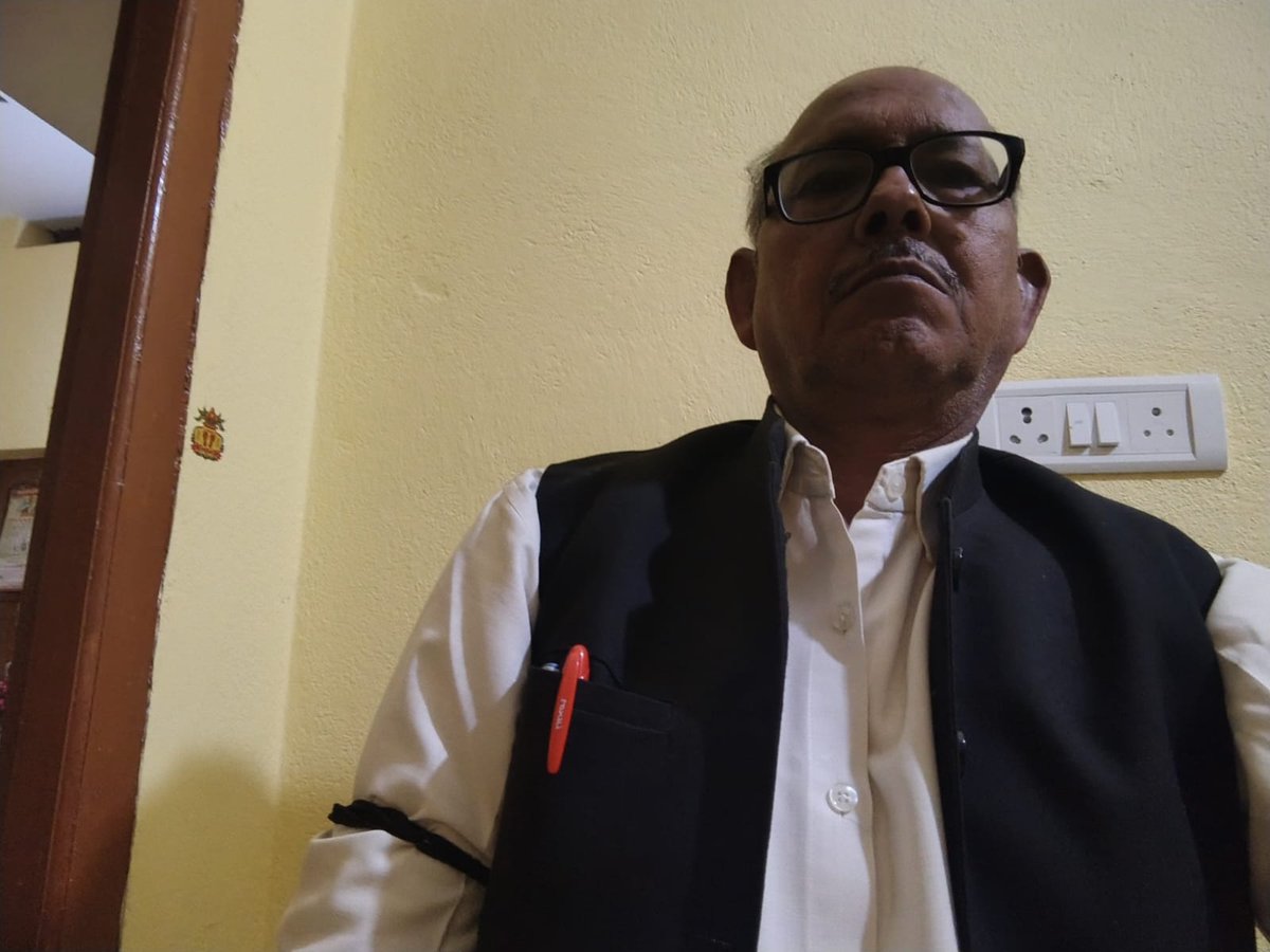#JusticeForTeachers
<a href="/DrDCSHARMAUPPSS/">Dr Dinesh Chandra Sharma</a>
<a href="/PMOIndia/">PMO India</a> 
<a href="/PMOIndia_RC/">PMO India : Report Card</a> 
<a href="/dpradhanbjp/">Dharmendra Pradhan</a> 
<a href="/CMOfficeUP/">CM Office, GoUP</a> 
<a href="/Aamitabh2/">Amitabh Agnihotri</a> 
<a href="/Laljipathak9/">Lalji pathak UPPSS block jalaun</a>
<a href="/Live_Hindustan/">Hindustan</a> 
<a href="/bstvlive/">भारत समाचार | Bharat Samachar</a>  
<a href="/DraupdiMurm/">India president Draupadi Murmu</a> 
<a href="/anandibenpatel/">Anandiben Patel</a>
<a href="/jayantrld/">Jayant Singh</a>
शिक्षकों को न्याय दो। टीईटी अनिवार्यता से  मुक्त कीजिए।
काला कानून वापस लो, वापस लो, वापस लो।