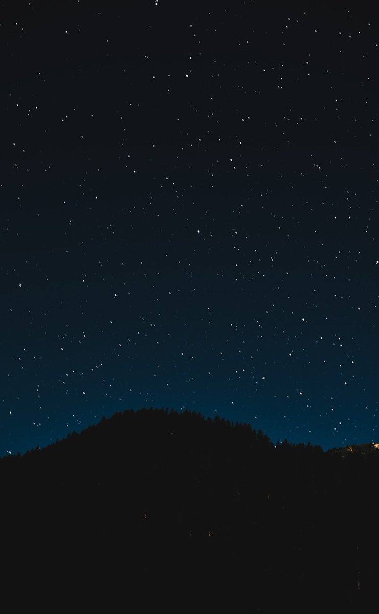 NorthStar_Astro's tweet photo. The Moon moves through Scorpio tonight, stirring emotional depths you've been avoiding 🌙🦂

This is your invitation to sit with what surfaces. Transformation doesn't begin with action—it begins with acknowledgment.

What are you ready to finally face?

#Astrology #MoonInScorpio https://t.co/j5EUXnIHH4