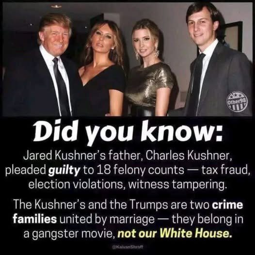 <a href="/ultimoranet/">Ultimora.net</a> Questo criminale graziato da Trump che non spiccica una parola di français, neanche doveva posare le zampe qui in Francia. Avrebbero dovuto applicare l'art.9 della Convention de Vienne, personne indésirable, con invito a lasciare il Paese. Anche in questa occasione, niente 👎