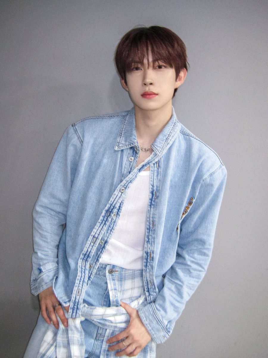 Geonwoo. tweet media