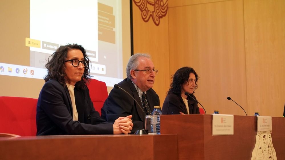 upsa's tweet image. 💻 La Facultad de #Informática ha celebrado hoy la VII Jornada de #Tecnología, #Empresa y #Sociedad con una veintena de empresas del sector 👉 Amplía aquí todos los detalles: upsa.es/actualidad/la-… @informaticaUPSA