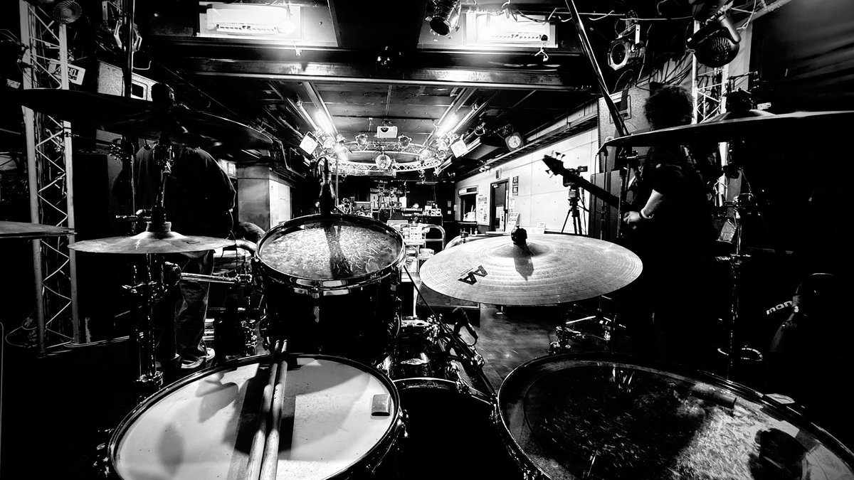 pontarockon's tweet image. KOU in 下北沢ReGでした！！

ReG presents "LEMONADE PUNCH"

先月ぶりのKOUちゃんサポート🥁
今日もバチバチにいきました！🔥

平日夜からお集まりいただき
ありがとうございました！😆

次回KOUは3/20（金祝）
またまた下北沢ReGです！
よろしくお願いします！✨

#KOU