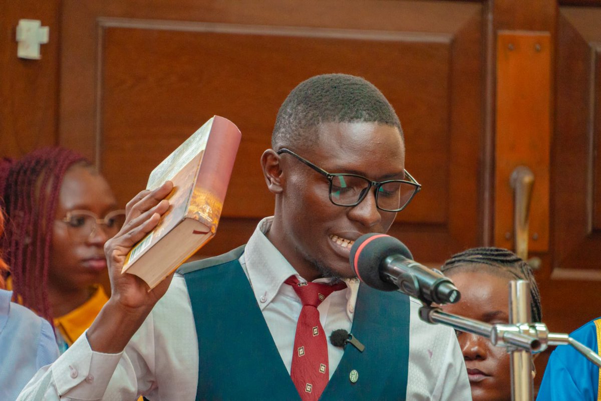 🚨 BIG! Kenya’s Youth Assembly leader Kelly Caleb takes oath on the Bhagavad Gita in Mombasa. 

— Sanatan goes GLOBAL 🚩