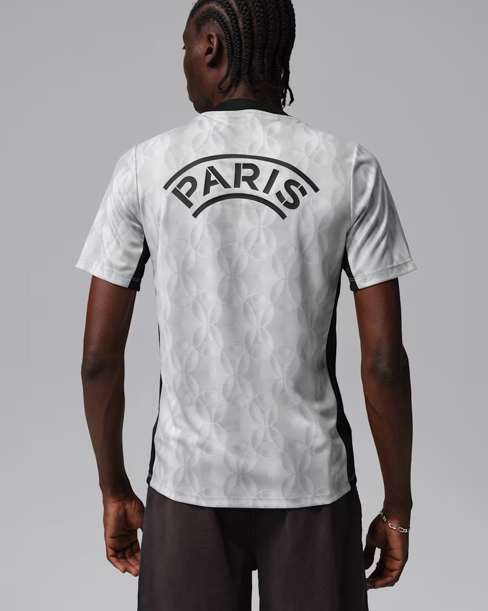 LONGUE VIE À TOUS MENNÉS ❤️ tweet media