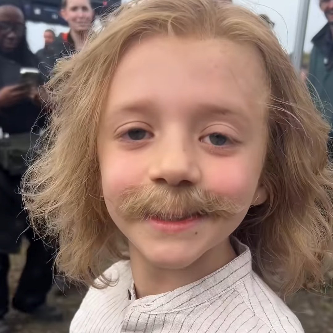 กษัตริย์เอก้อนที่ 5 เพราะใช้เวลาอยู่กับพี่ดังค์นาน พอได้เป็นราชาก็รีบเปลี่ยนกฎหมายคุ้มครองชนชั้นล่างทันที เป็นราชาที่ woke ที่สุดในเจ็ดอาณาจักร #พี่ดังค์น้องไข่