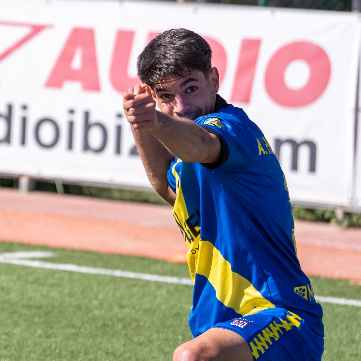 🏹 Més punteria que Legolas, <a href="/AndreuHdez_4/">Andreu Hernández</a>.