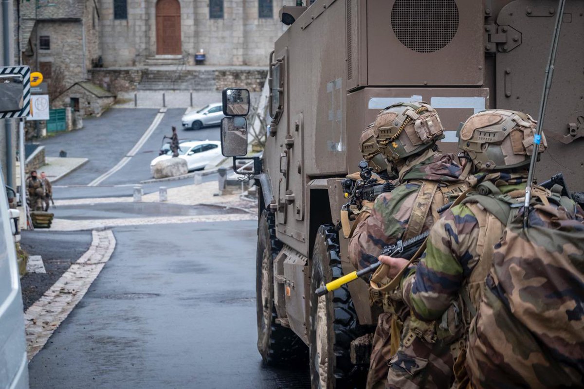 Chef d'état-major de l'armée de Terre tweet media