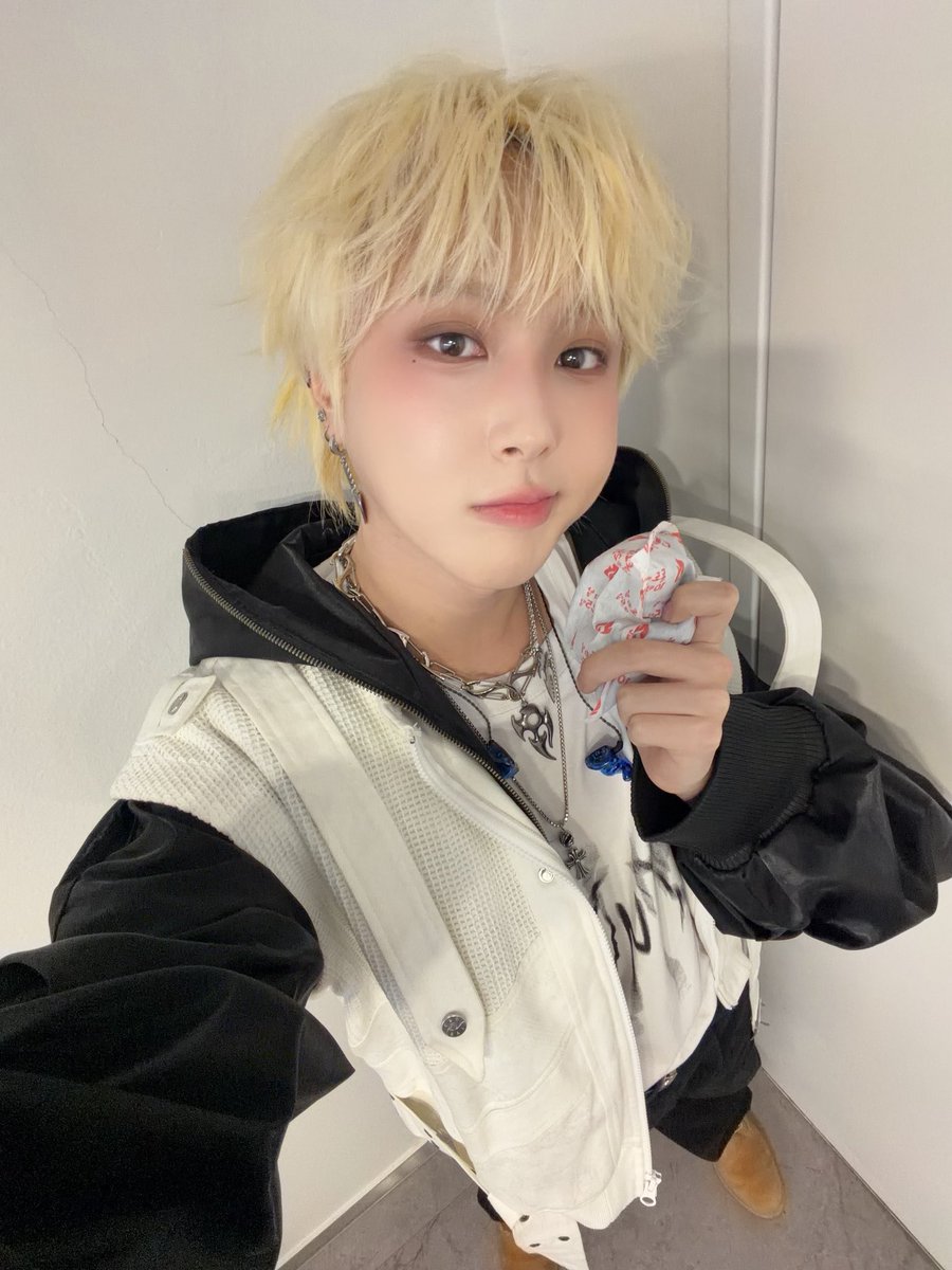 햄톨이 tweet media