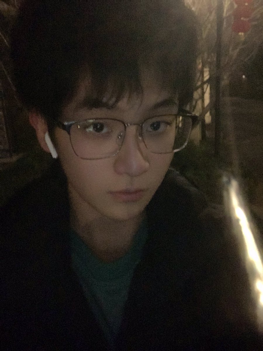 小🐟喜欢下雨 tweet media