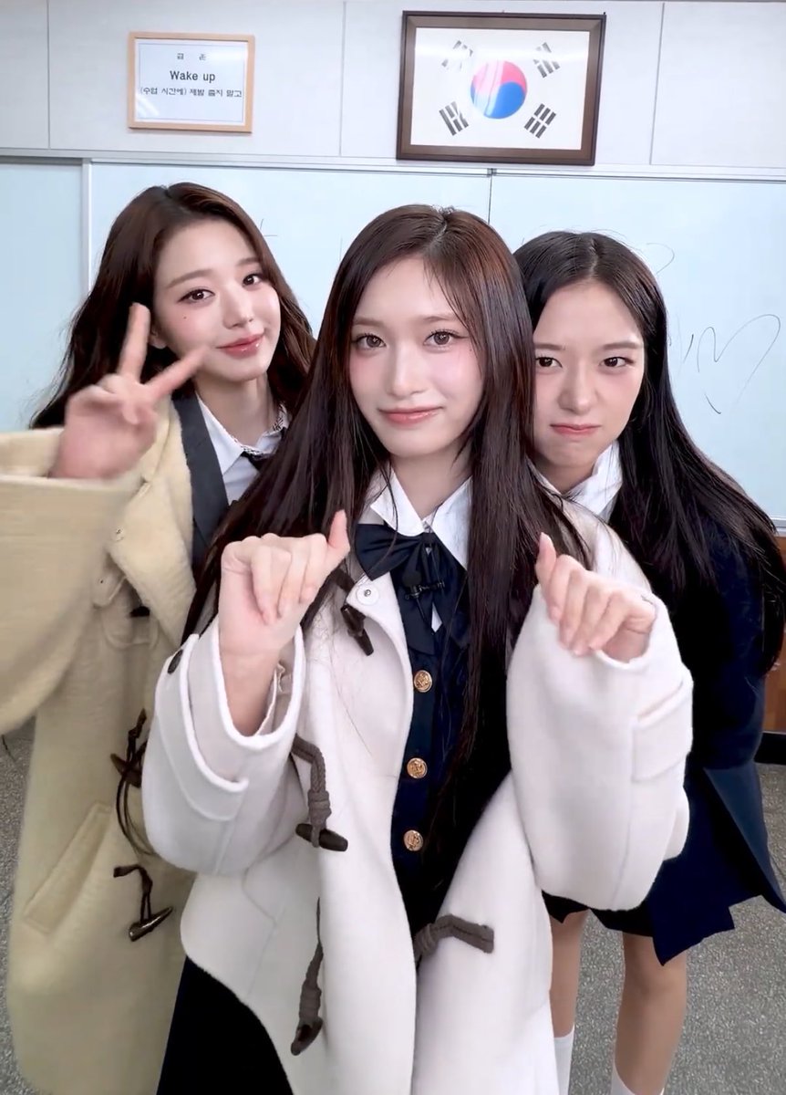 ちょっと待ってください
𝓯𝓪𝓶𝓲𝓵𝔂でチャレンジだと！？！？