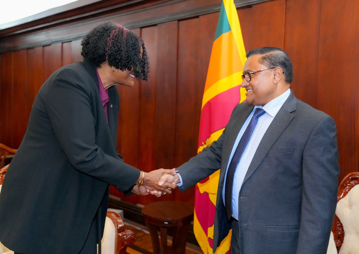 Pleased to receive H.E. Ms. Patricia Lázara Pego Guerra, Ambassador of the Republic of Cuba to Sri Lanka, for a courtesy call this evening following the presentation of her credentials today.

We reaffirmed the longstanding and cordial relations between Sri Lanka and Cuba and